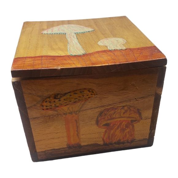 VTG Handpainted Wooden Trinket Box Mushrooms Signed by Artist 4" x 4" x  3.25" - Picture 2 of 10